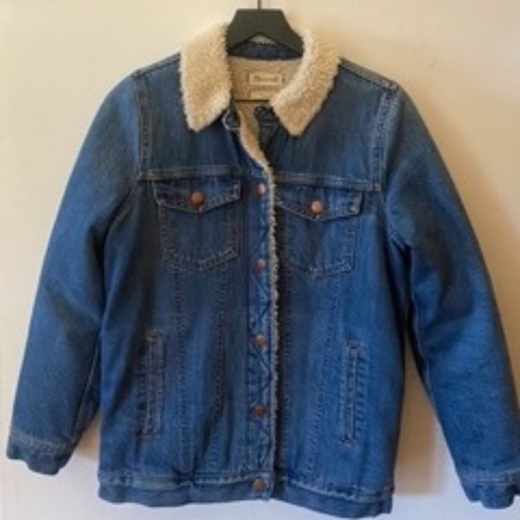 The Oversized Jean Jacket in Donaway Wash: Sherpa Edition - Picture 5 of 8